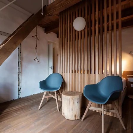 Hotel Almalomb