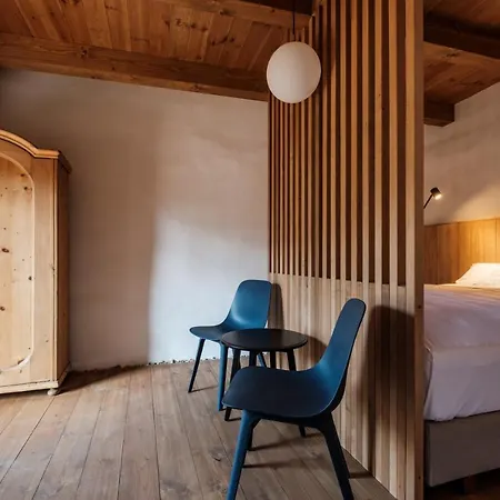Hotel Almalomb